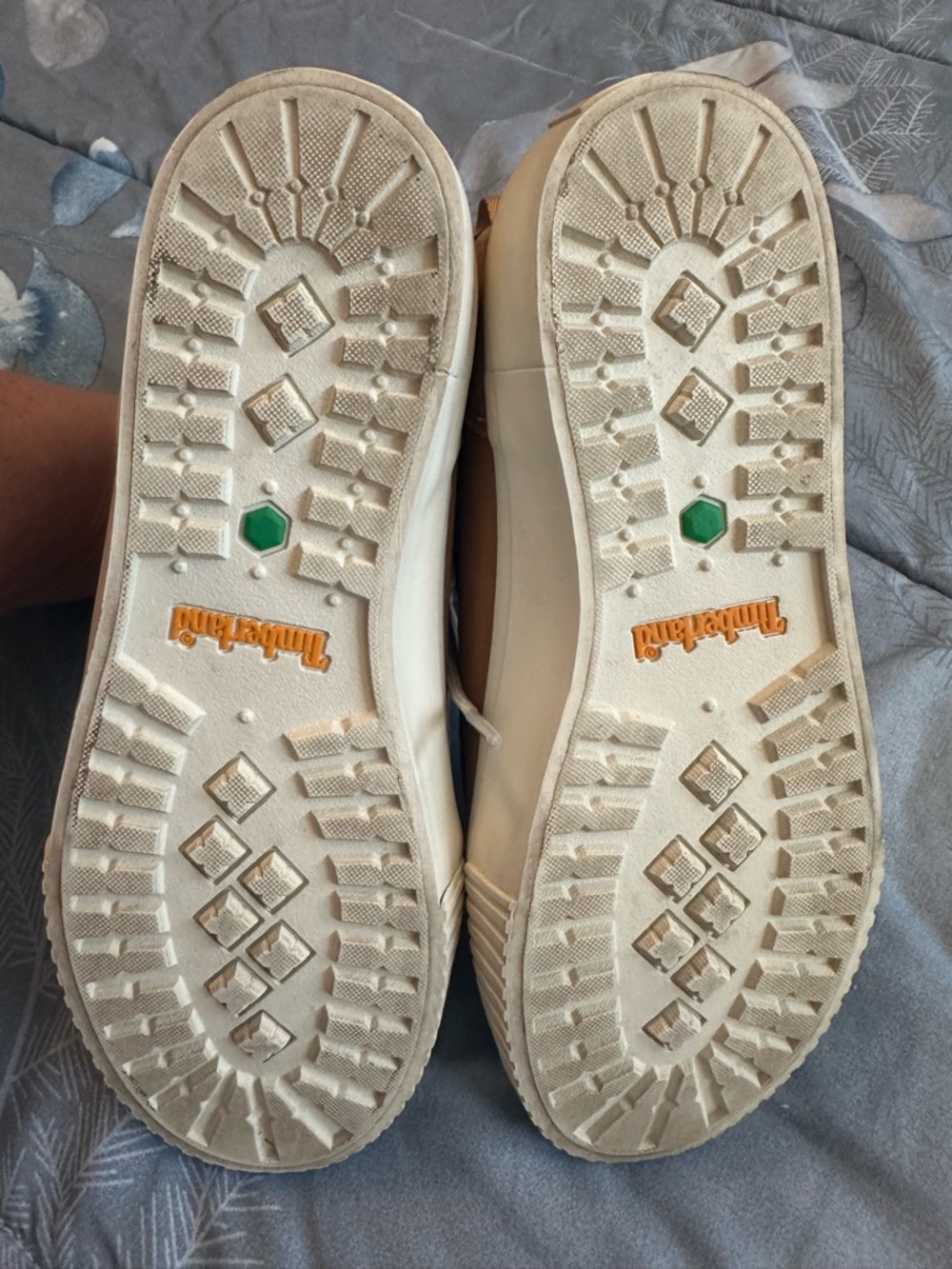 EUC Womens Timberland Skyla Bay Tan Nubuck High-Top Sneakers w/White Sole Sz 5.5 - Picture 7 of 8